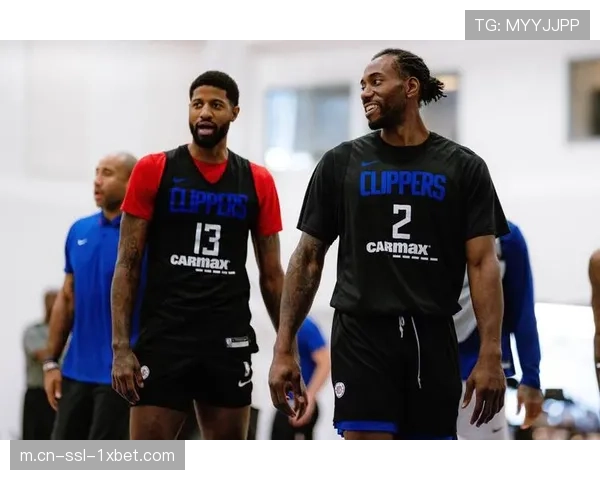 快船送走哈登后侧翼重组 小卡单核带队负重前行